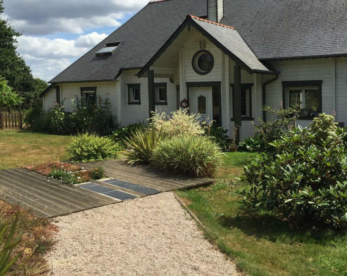 La Lande Du Cas Bed & Breakfast La Gacilly Exterior photo